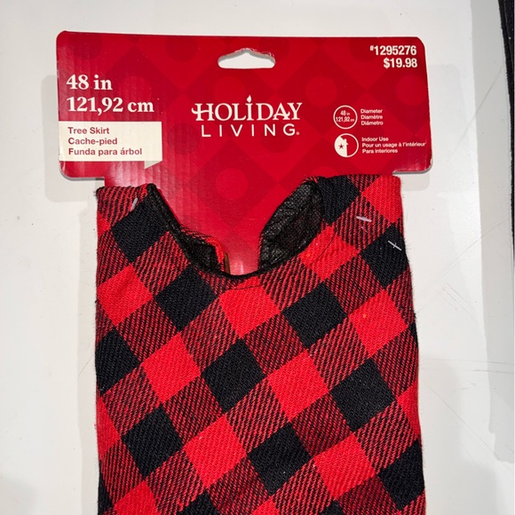 Buffalo Plaid Tree Skirt and Table Runner - Picture 2 of 6